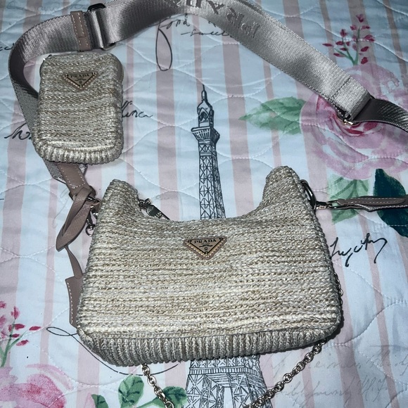 Beautiful Purse - Picture 5 of 9